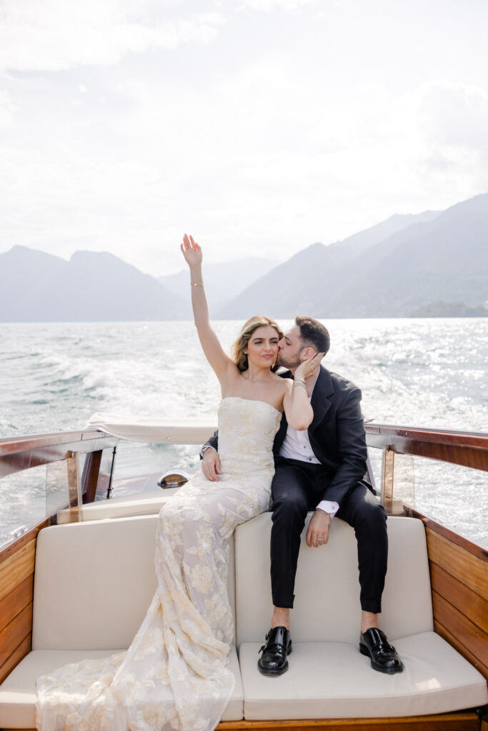 Couple Photoshooting at Villa del Balbianello 31 Couple Photoshooting at Villa del Balbianello 27 683x1024 1