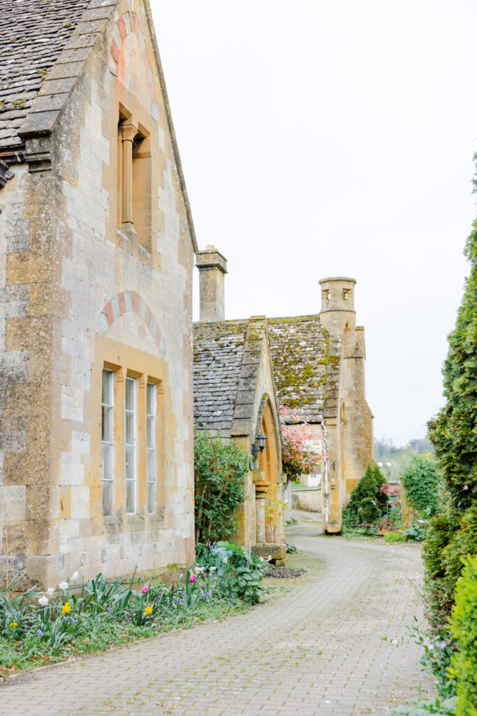 Spring Wedding at Sudeley Castle 2 Spring Wedding at Sudeley Castle 1 683x1024 1